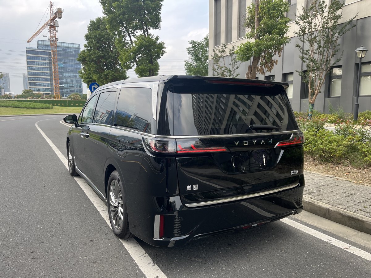 2024年10月嵐圖 夢想家  2024款 PHEV 超長續(xù)航旗艦版