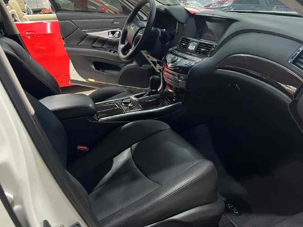 英菲尼迪 Q70  2013款 Q70L 2.5L 舒适版图片