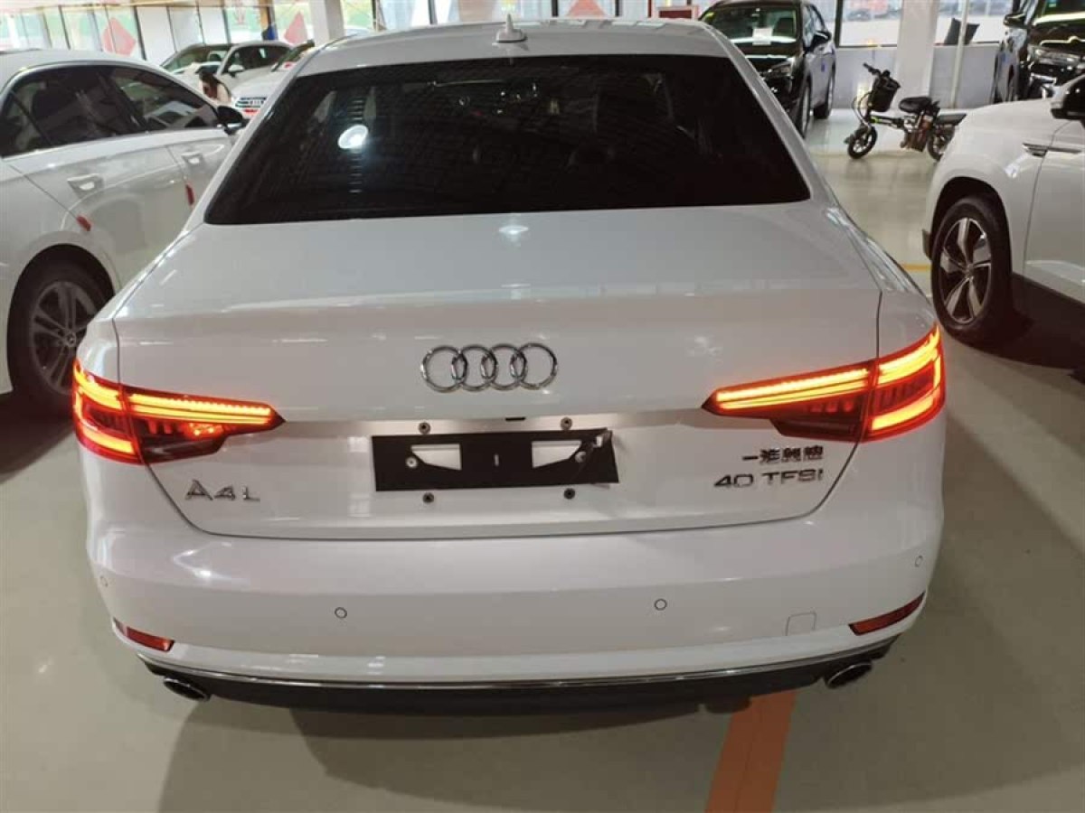 奧迪 奧迪A4L  2018款 30周年年型 40 TFSI 進取型圖片