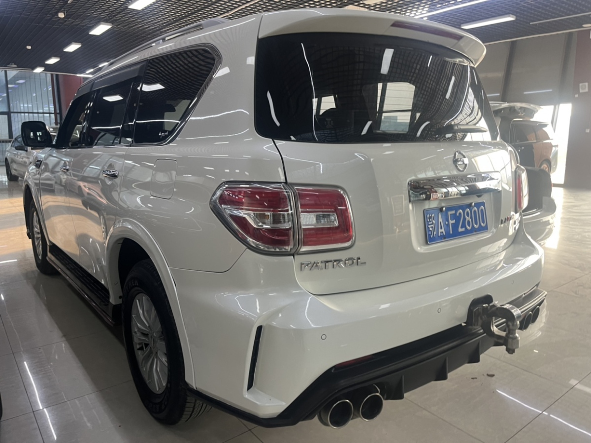 日產(chǎn) 途樂  2018款 4.0L 鉑金型圖片