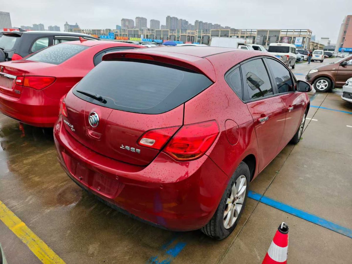 別克 英朗  2014款 XT 1.6L 自動時尚版圖片