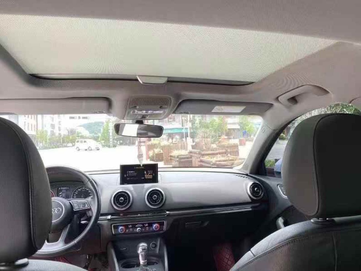 奧迪 奧迪A3  2019款 A3 35TFSI Limousine時尚型圖片