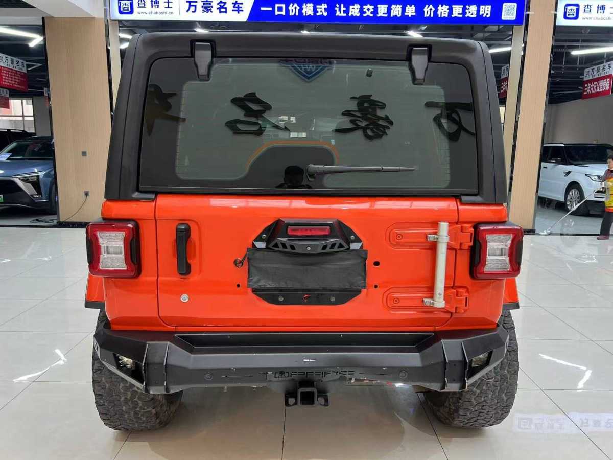 Jeep 牧馬人  2019款 2.0T Sahara 四門版 國(guó)VI圖片