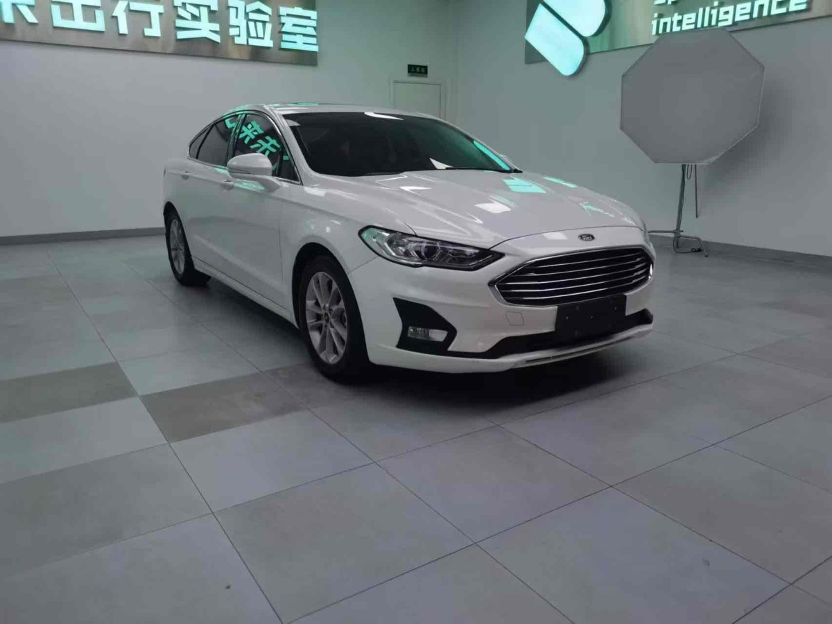 2021年8月福特 蒙迪歐  2020款 EcoBoost 180 時(shí)尚型