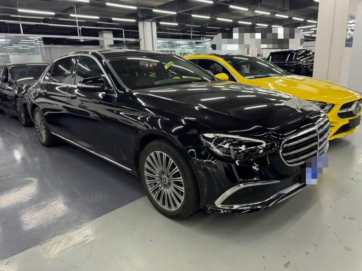 奔馳 奔馳E級  2019款 改款 E 300 L 時(shí)尚型圖片