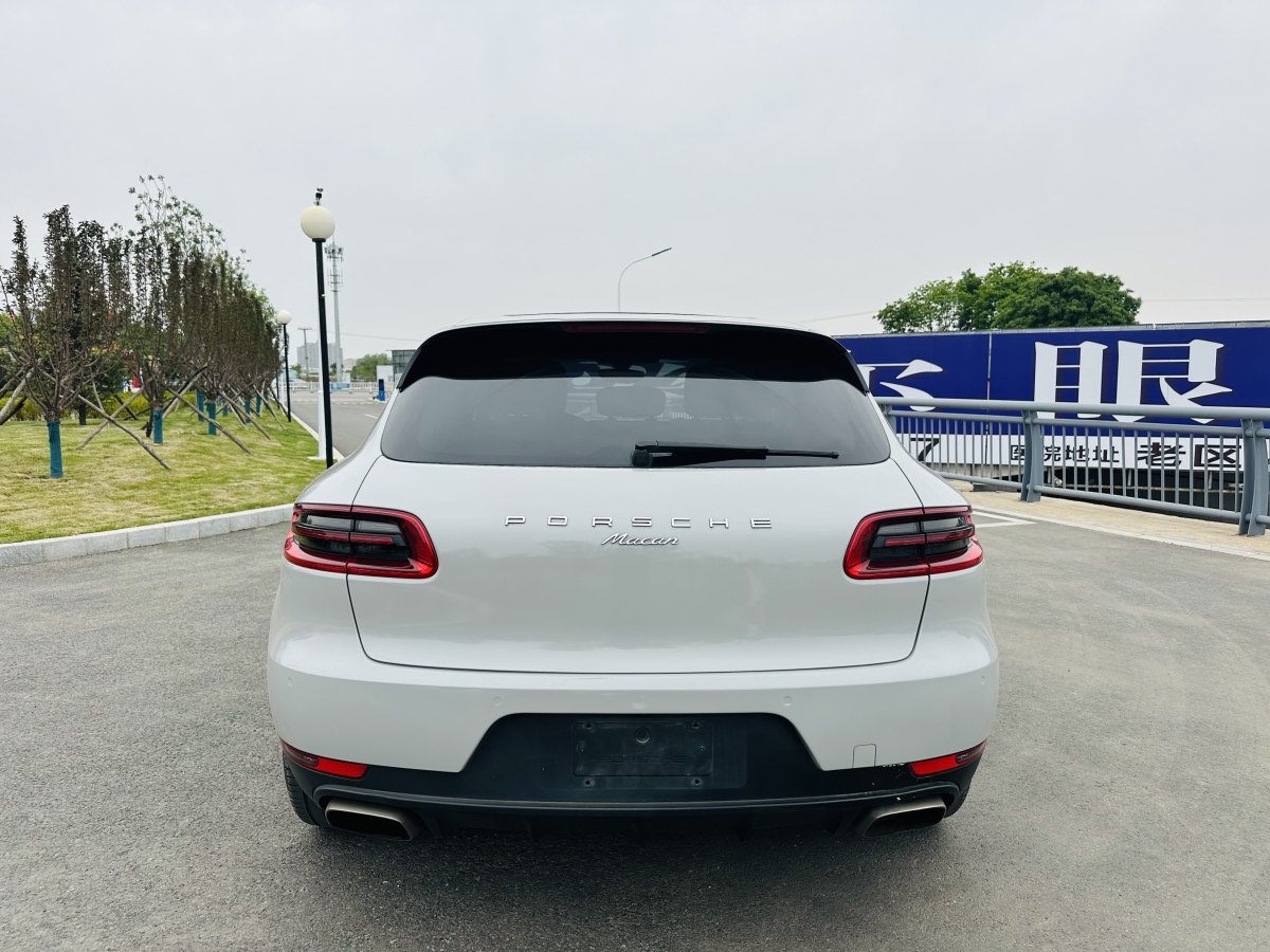 保時(shí)捷 Macan  2014款 Macan 2.0T圖片