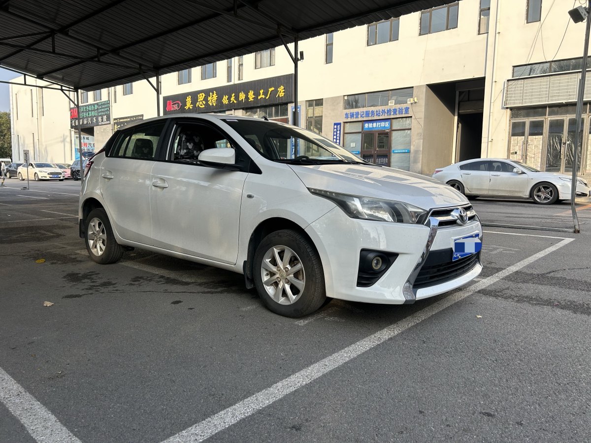 2015年3月豐田 YARiS L 致炫  2014款 1.3E 手動魅動版