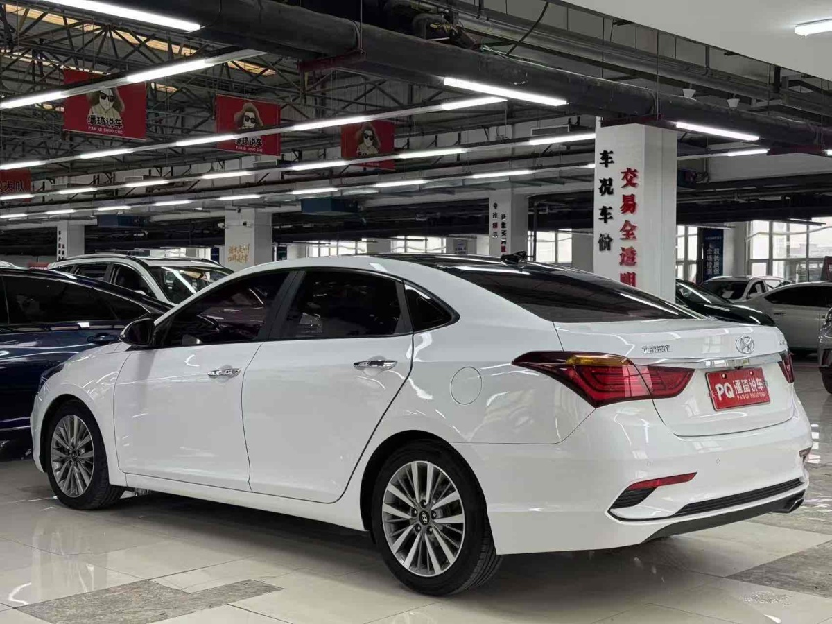 現(xiàn)代 名圖  2017款 1.8L 自動尊貴型DLX 國VI圖片
