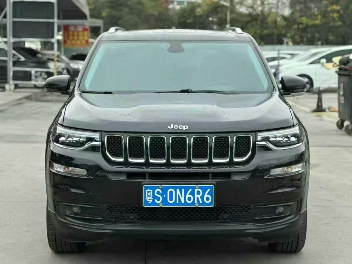 Jeep 指揮官 圖片