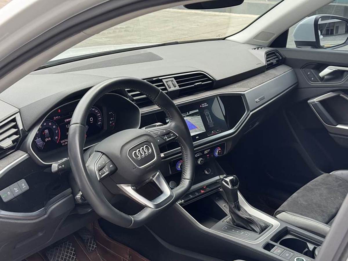 奧迪 奧迪Q3  2020款 35 TFSI 進取動感型圖片