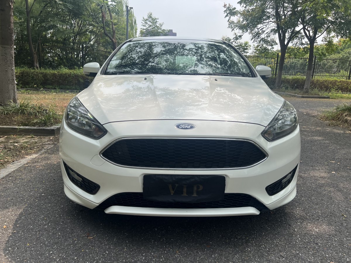 福特 福克斯  2017款 兩廂 EcoBoost 180 自動(dòng)運(yùn)動(dòng)型圖片