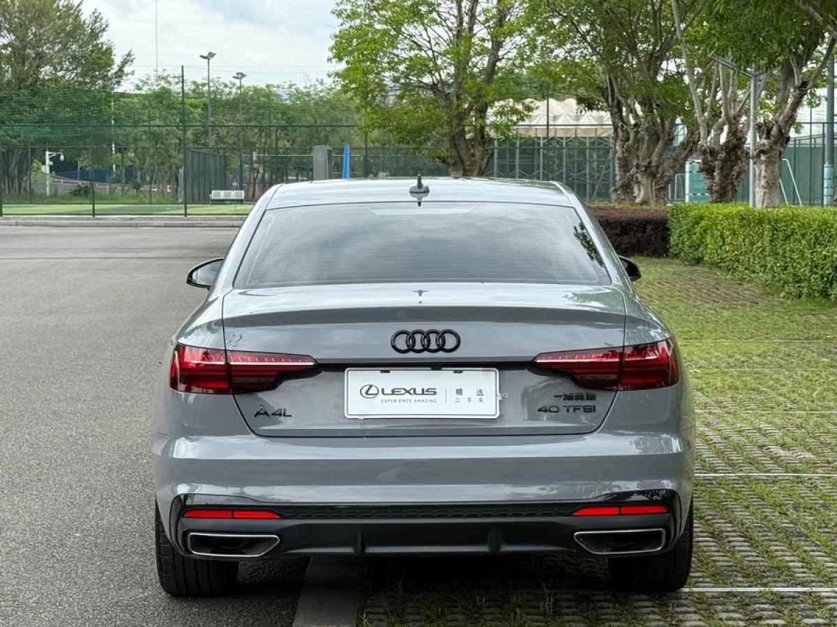 奧迪 奧迪A4L  2022款 40 TFSI 豪華動(dòng)感型圖片