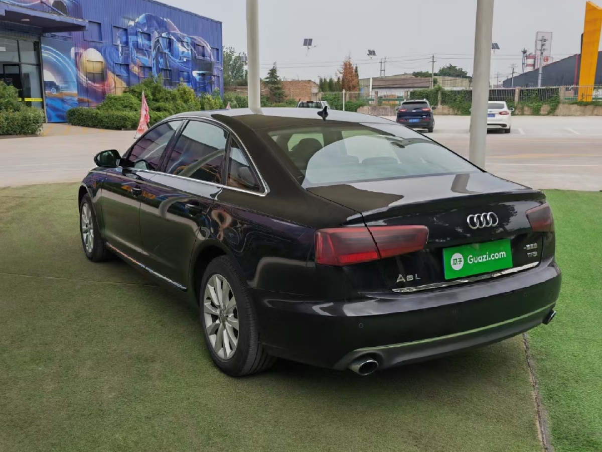 奧迪 奧迪A6L  2012款 TFSI 標(biāo)準(zhǔn)型圖片