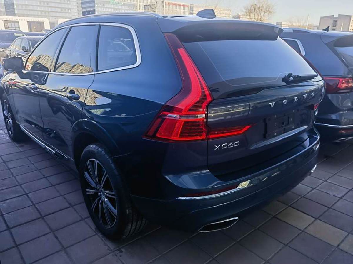 沃爾沃 XC60  2021款 T5 四驅(qū)智遠(yuǎn)豪華版圖片