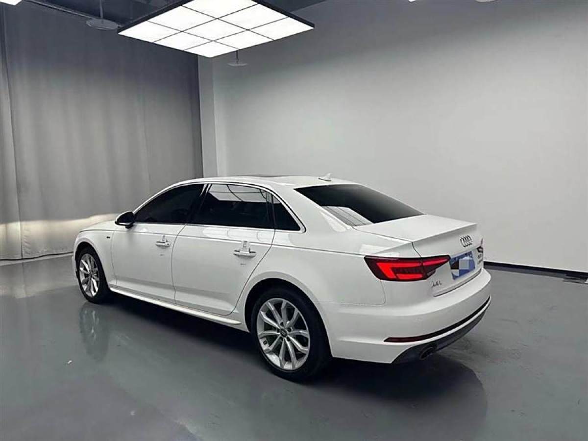 奧迪 奧迪A4L  2019款 40 TFSI 進取型 國VI圖片