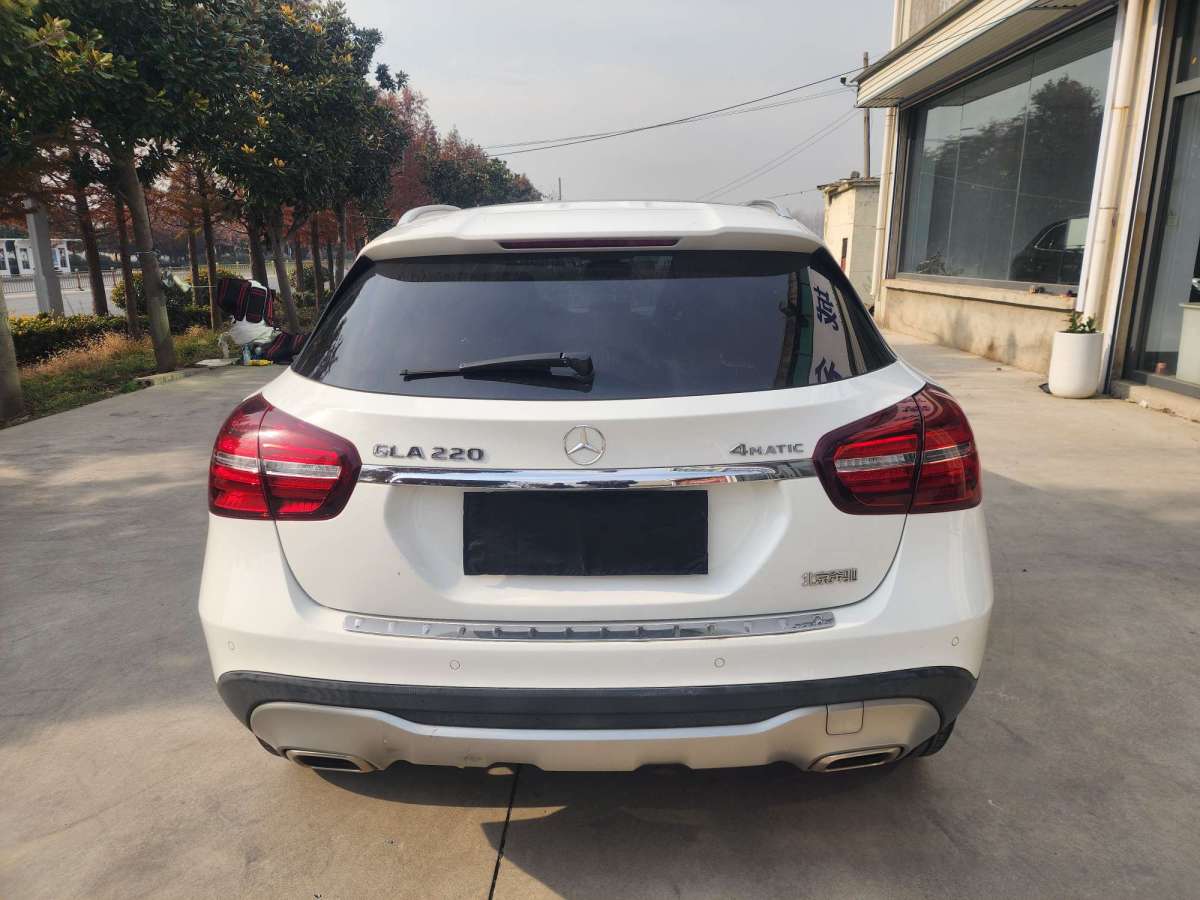 奔馳 奔馳GLA  2017款 GLA 220 4MATIC 時尚型圖片