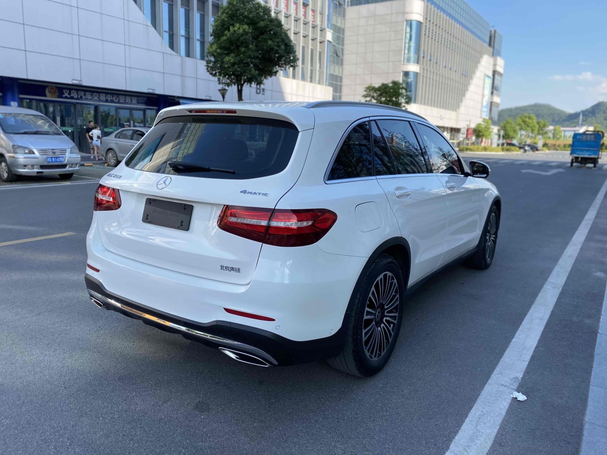 奔馳 奔馳glc 2018款 改款 glc 260 4matic 動感型圖片