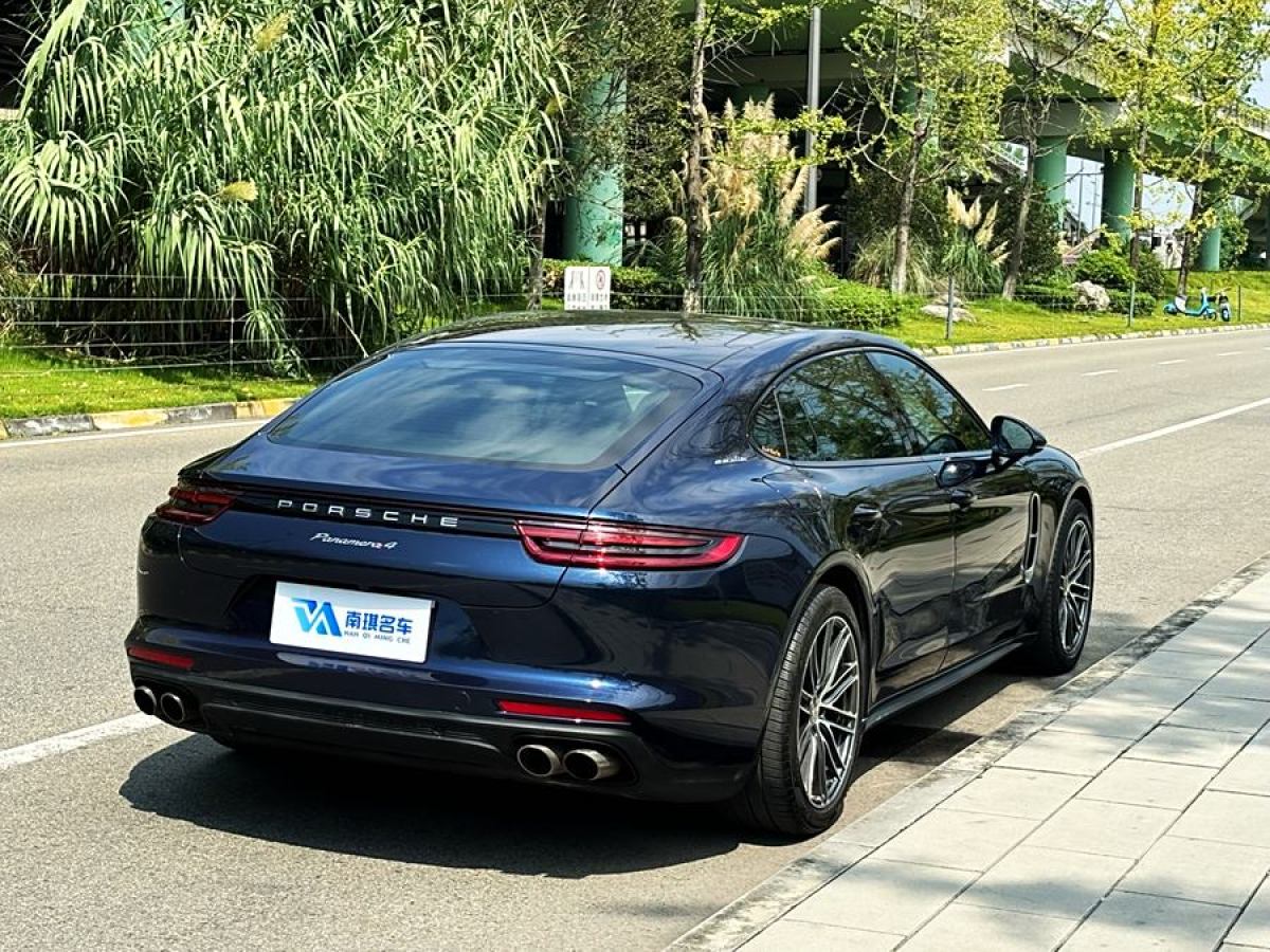 保時(shí)捷 Panamera  2017款 Panamera 4 行政加長(zhǎng)版 3.0T圖片