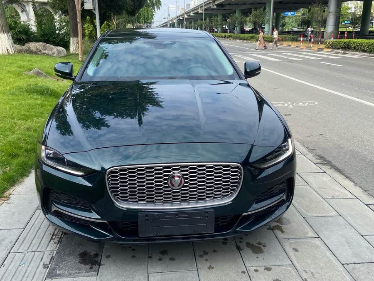 捷豹 XEL  2022款 2.0T 200PS R-DYNAMIC 青春運(yùn)動版圖片