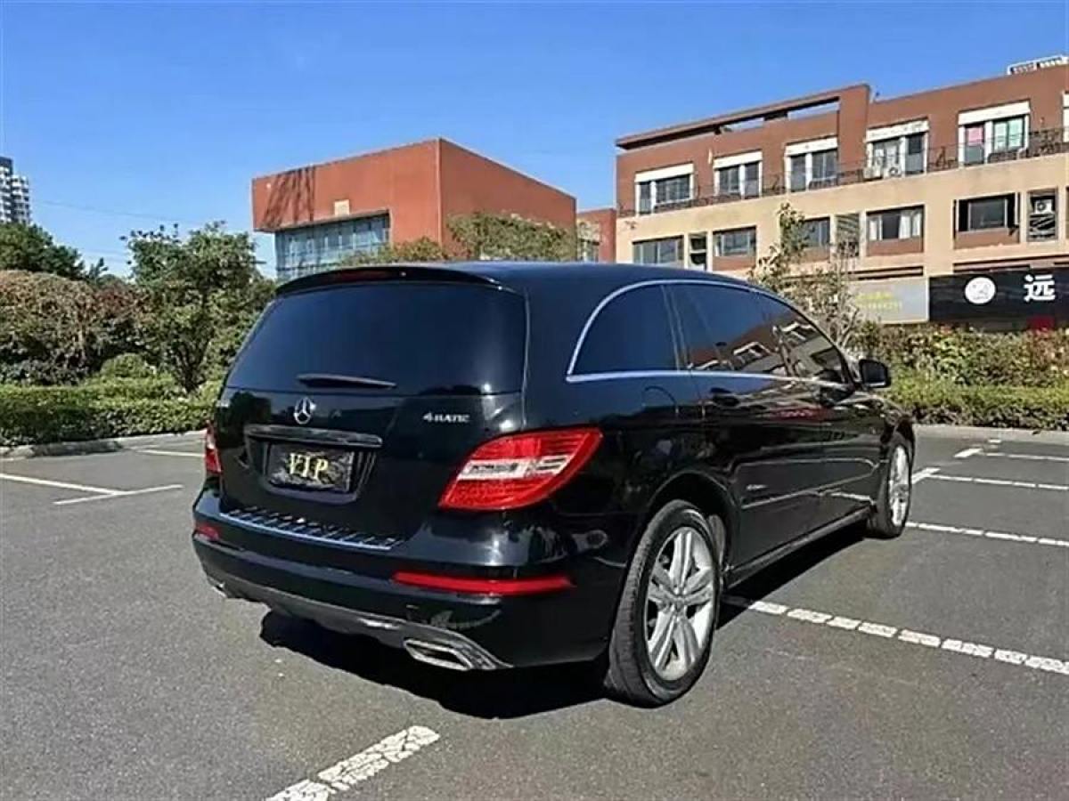 奔馳 奔馳R級  2015款 R 320 4MATIC 豪華型圖片