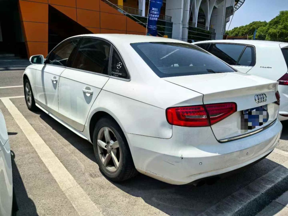 奧迪 奧迪A4L  2013款 A4L 30TFSI 手動舒適型圖片