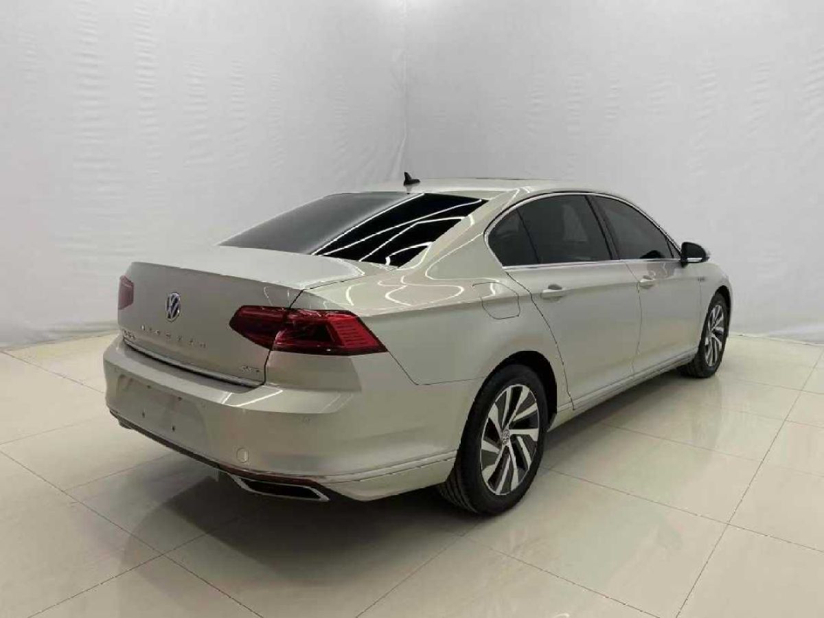 大眾 邁騰  2020款 280TSI DSG 領(lǐng)先型圖片