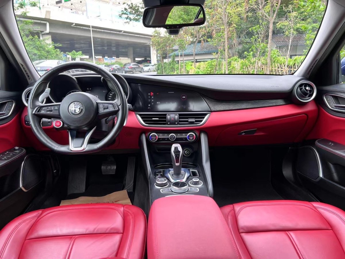 阿爾法·羅密歐 Giulia  2020款 2.0T 280HP 豪華版圖片