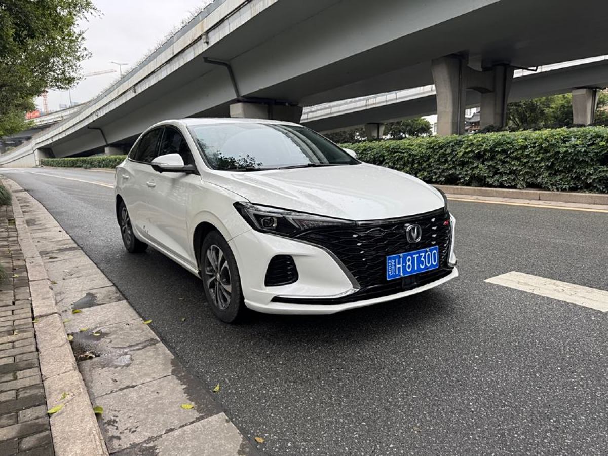 長安 逸動  2020款 PLUS 藍鯨NE 1.4T GDI DCT尊貴型圖片