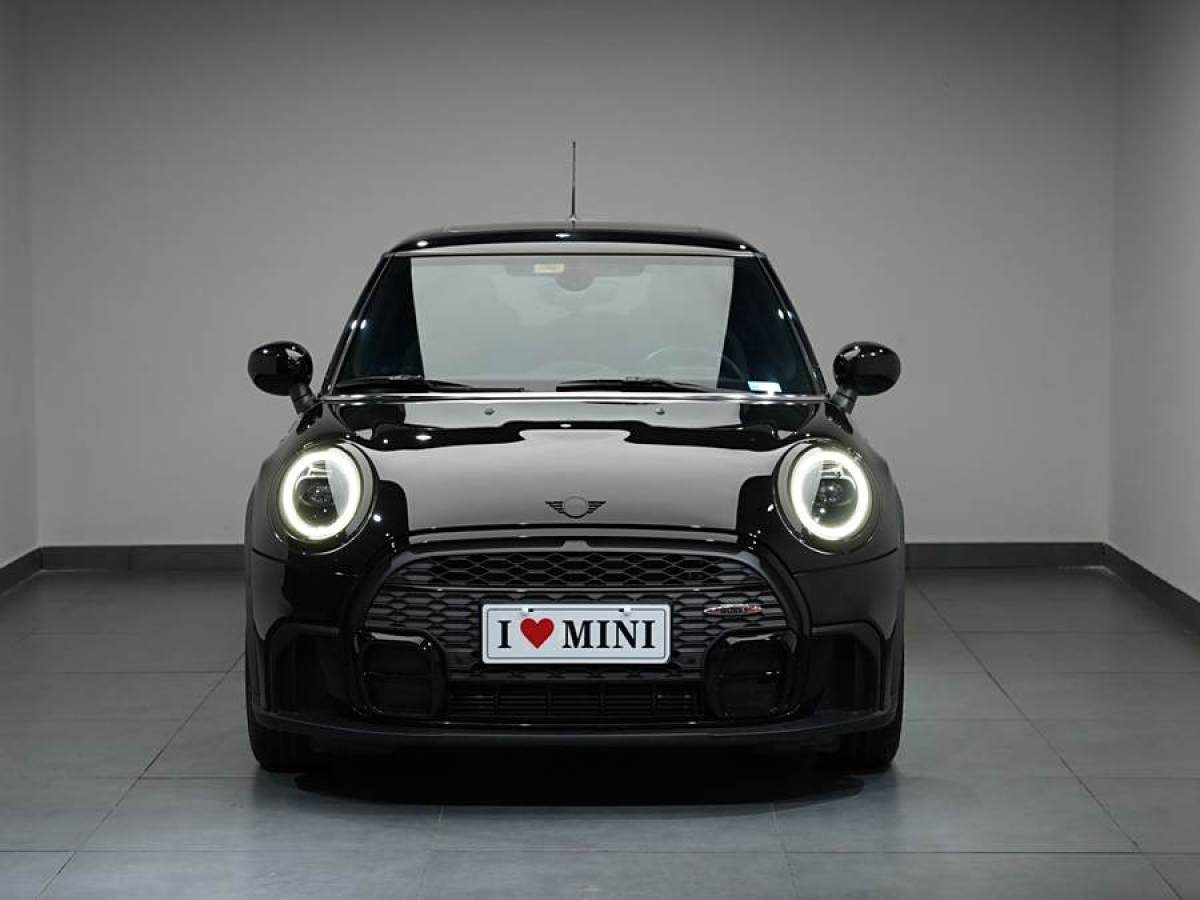 MINI MINI  2022款 1.5T COOPER 黑標(biāo)特別版圖片