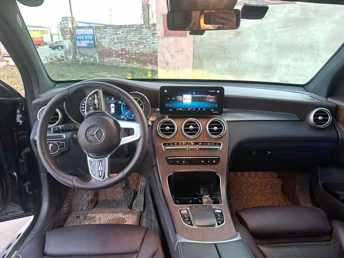 奔馳 奔馳GLC  2021款 GLC 300 4MATIC 轎跑SUV圖片