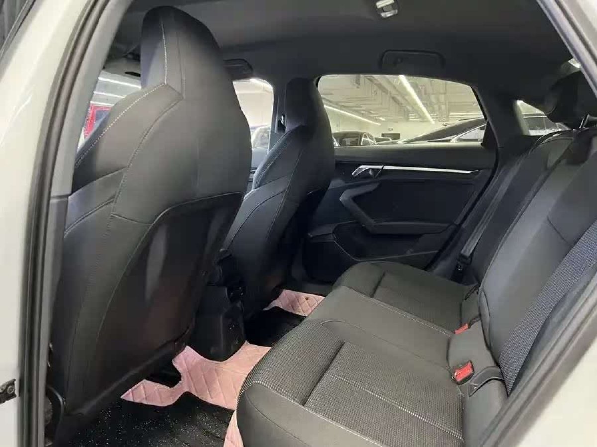 奧迪 奧迪A3  2021款 A3L Limousine 35 TFSI 時(shí)尚致雅型圖片