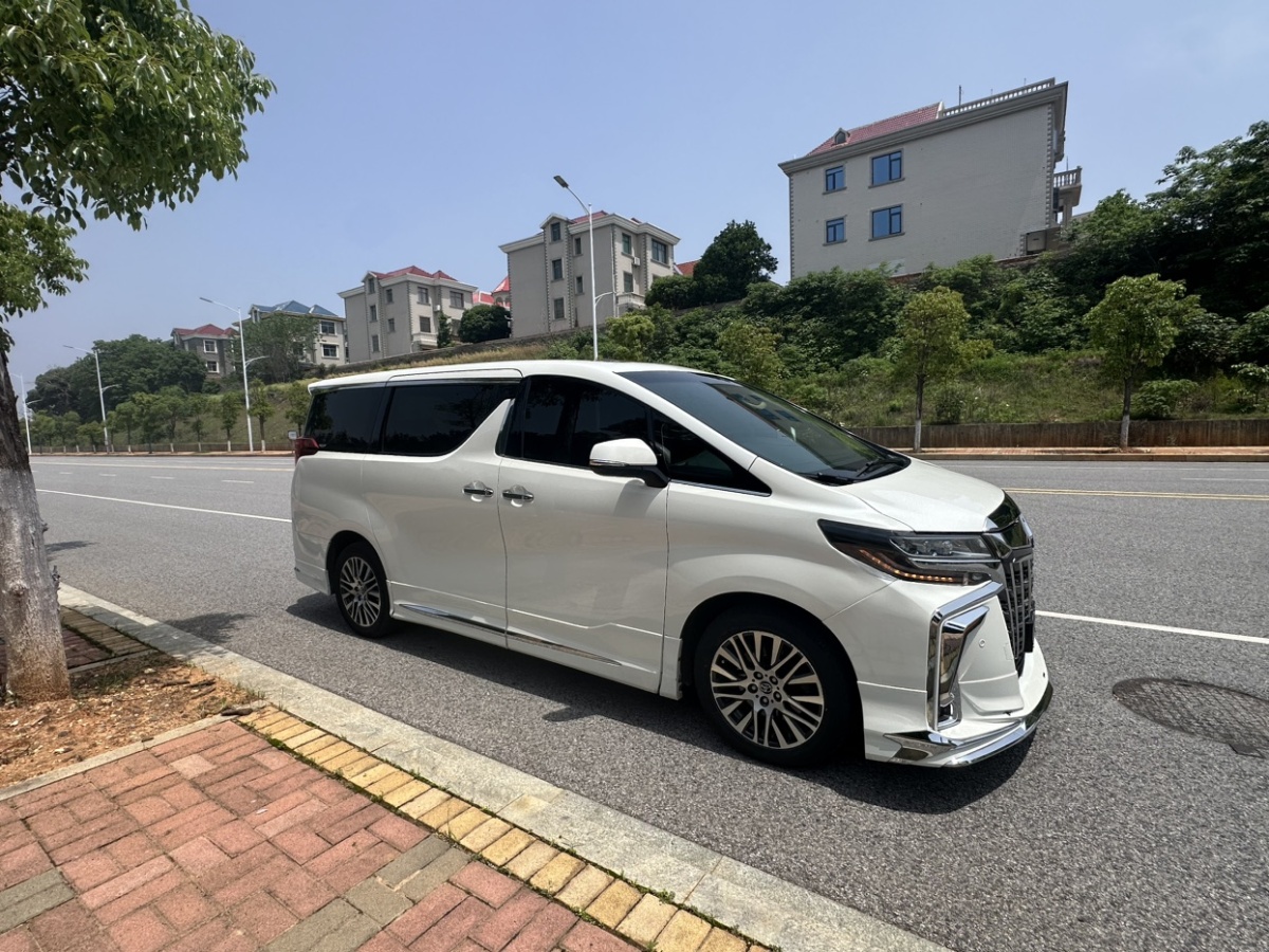 豐田 埃爾法  2015款 3.5L 豪華版圖片