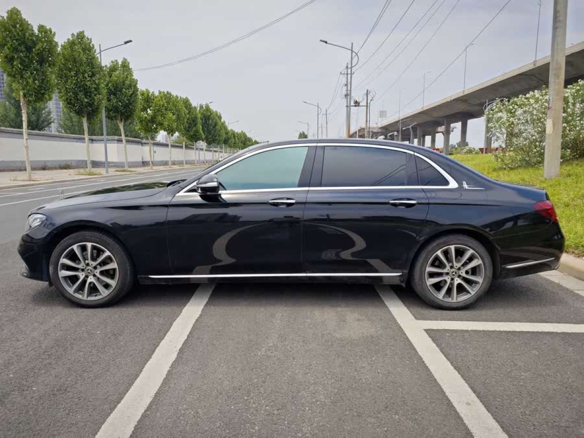 奔馳 奔馳E級(jí)  2022款 改款 E 260 L圖片