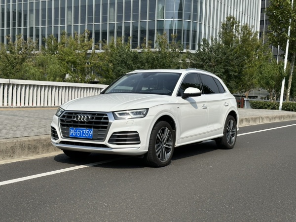 奥迪 奥迪Q5L  2020款 40 TFSI 荣享时尚型