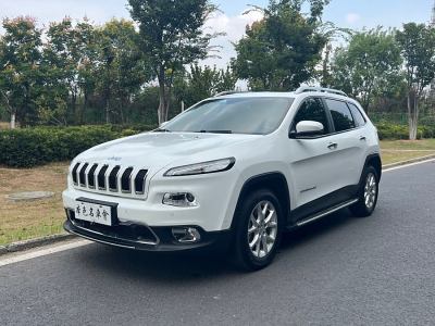 2017年1月 Jeep 自由光 2.0L 优越版图片