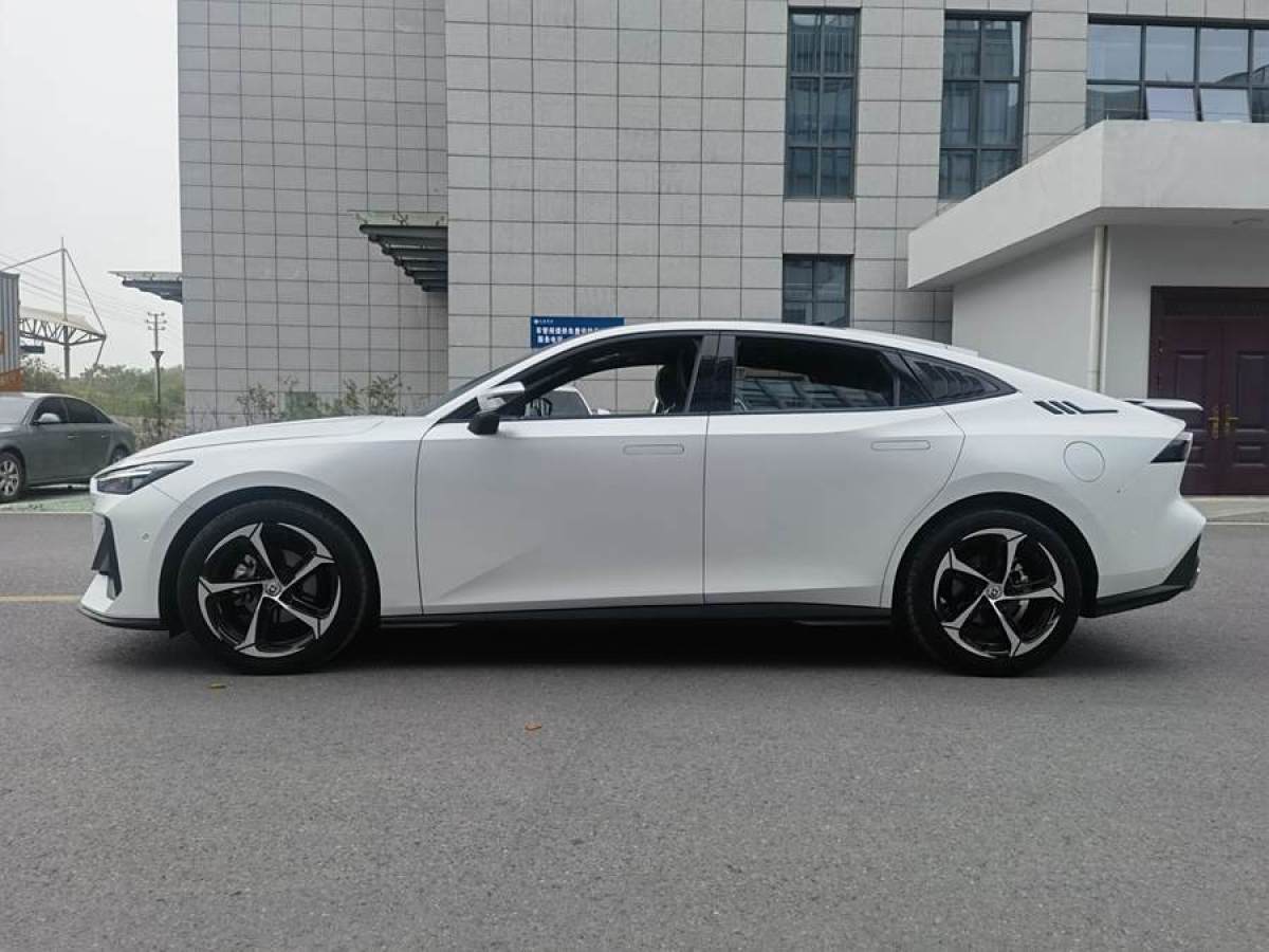 長(zhǎng)安 長(zhǎng)安UNI-V  2023款 1.5T 智慧領(lǐng)航型圖片