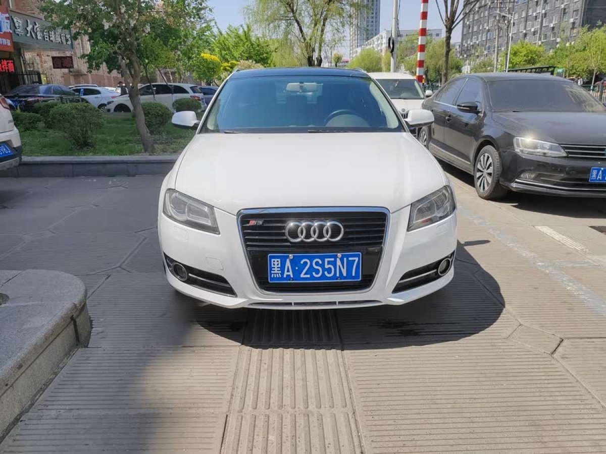 奧迪 奧迪A3  2012款 Sportback 1.4T 豪華型圖片