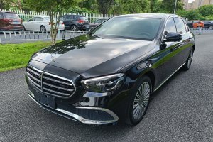 奔驰E级 奔驰 改款 E 300 L 豪华型