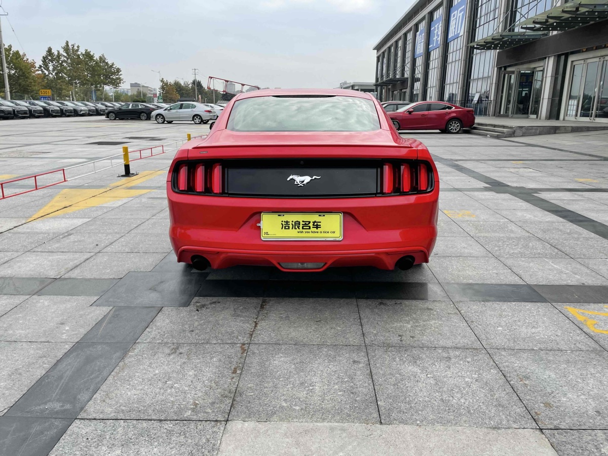 福特 Mustang  2016款 2.3T 運(yùn)動(dòng)版圖片