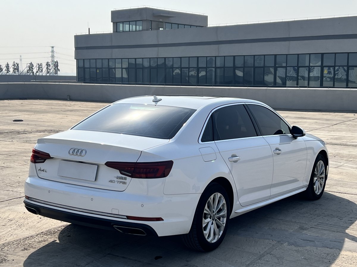 奧迪 奧迪A4L  2019款 40 TFSI 進(jìn)取型 國(guó)VI圖片