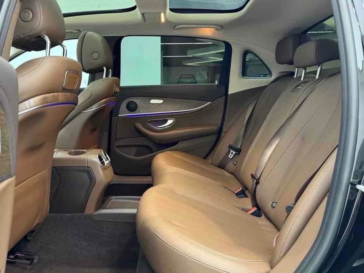 奔馳 奔馳E級(jí)  2019款 改款 E 300 L 時(shí)尚型圖片