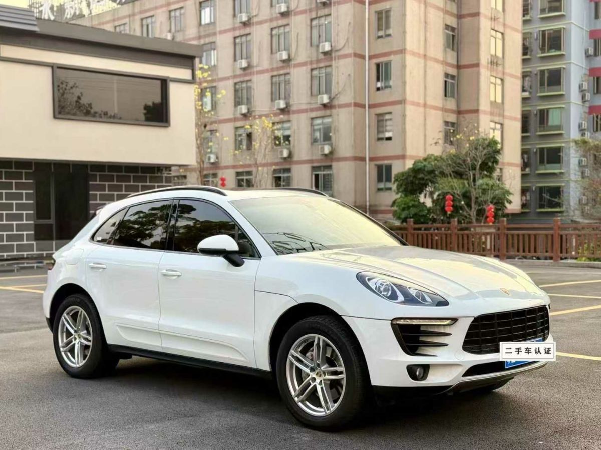 保時(shí)捷 Macan 圖片