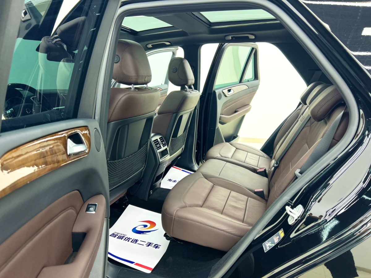 奔馳 奔馳M級(jí)  2014款 ML 400 4MATIC豪華型圖片