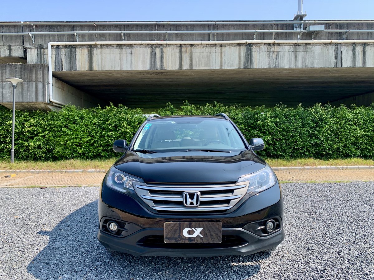 2013年6月本田 CR-V  2013款 2.0L 兩驅(qū)經(jīng)典版