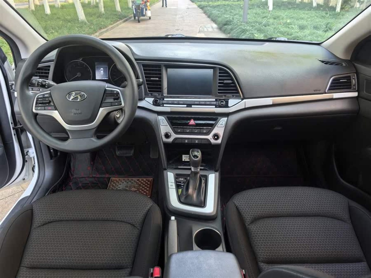 現(xiàn)代 領(lǐng)動  2016款 1.6L 自動智炫?精英型圖片
