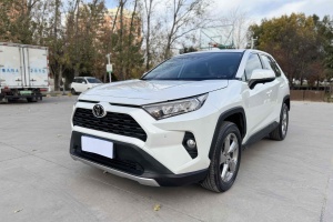 RAV4 豐田 榮放 2.0L CVT兩驅(qū)風(fēng)尚版