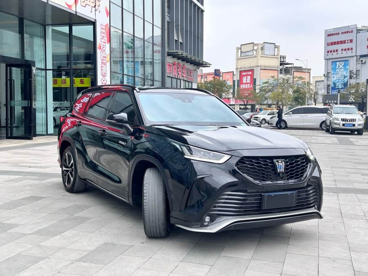 豐田 皇冠陸放  2022款 2.5L HEV四驅(qū)尊貴版圖片