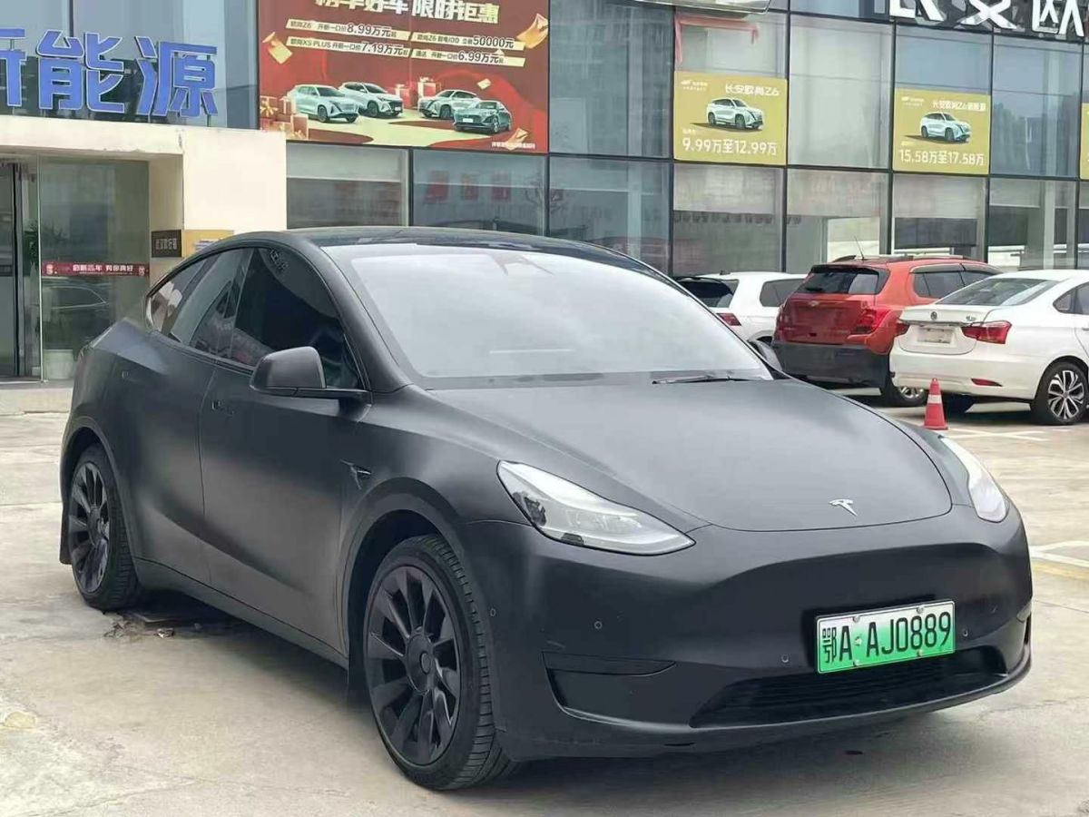 特斯拉 Model S  2023款 三電機(jī)全輪驅(qū)動(dòng) Plaid版圖片