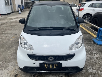 smart fortwo  2014款 1.0 MHD 硬頂新年特別版圖片