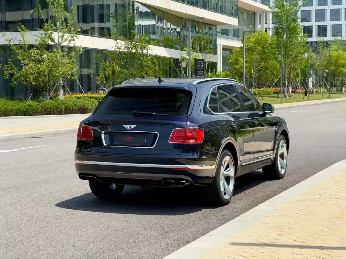 賓利 添越PHEV  2019款  3.0T PHEV圖片